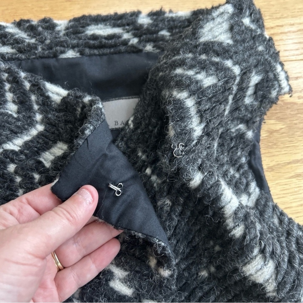 Zara Basic Wool Blend Swirl Pattern Asymmetric Vest size Small - Picture 4 of 7